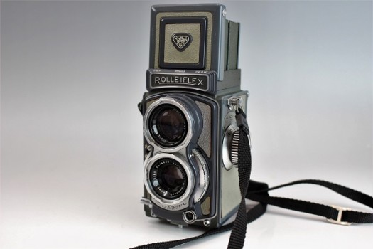 ROLLEIFLEX 二眼レフカメラ　買取価格：25,000円