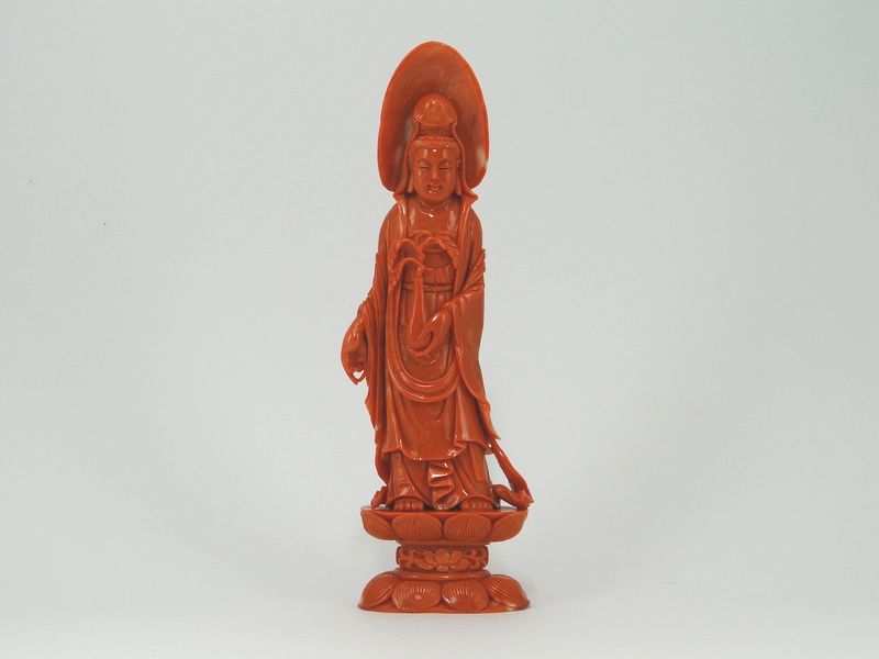 珊瑚彫刻観音菩薩像 買取価格 400,000円