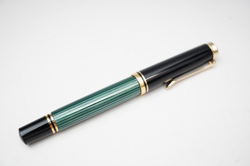 ペリカン万年筆 スーベレン 125mm 緑縞×黒 ペン先 14C-585 EF刻