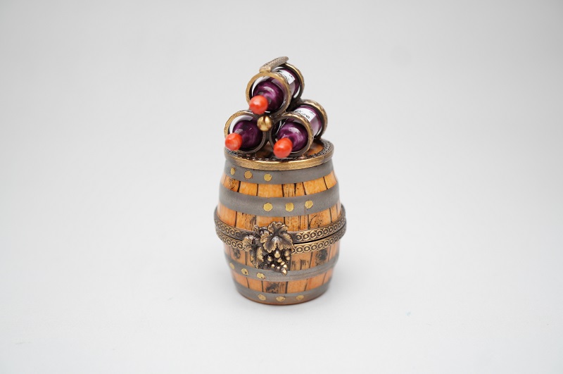 リモージュボックス 赤ワイン樽 Peint main 買取価格：5,500円