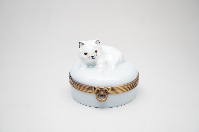 リモージュボックス 猫と毛糸玉 Peint main 買取価格：4,000円