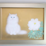 日本画 前本利彦「牡丹と白猫」