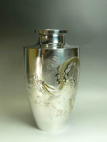 静峰銘 銀製雲龍図花瓶