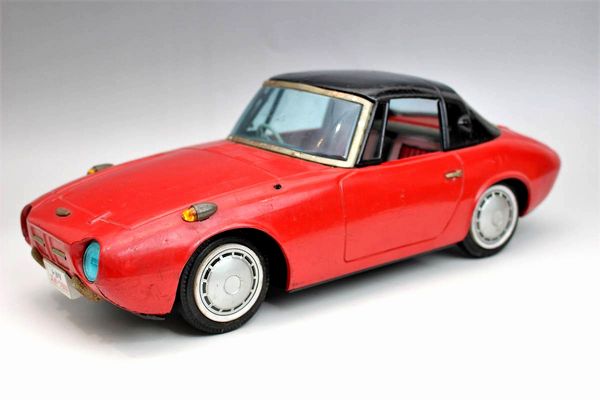 ブリキのおもちゃ 旭玩具製作所（ATC）トヨタスポーツ800 買取価格 15,000円
